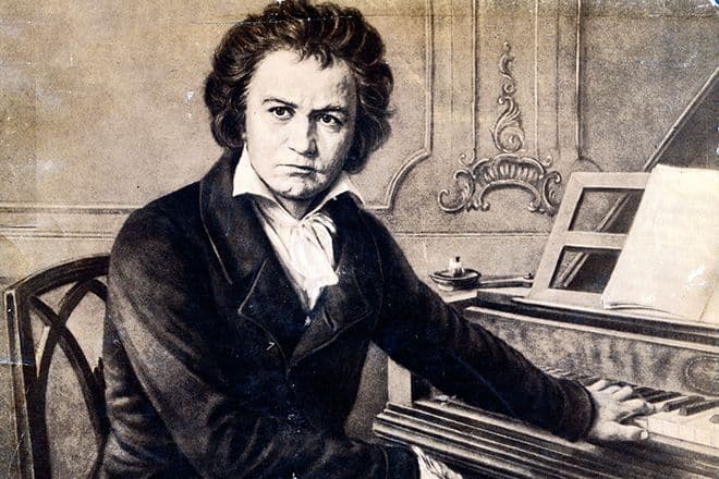 Перед тем, как сочинять музыку, Бетховен выливал на свою голову ведро холодной воды, веря, что это стимулирует работу мозга. - Загадка!