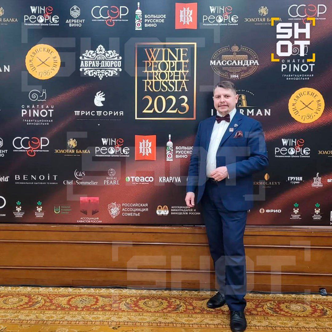 Сомелье задушил жену на БДСМ-сессии — плётки, ножи и фестив