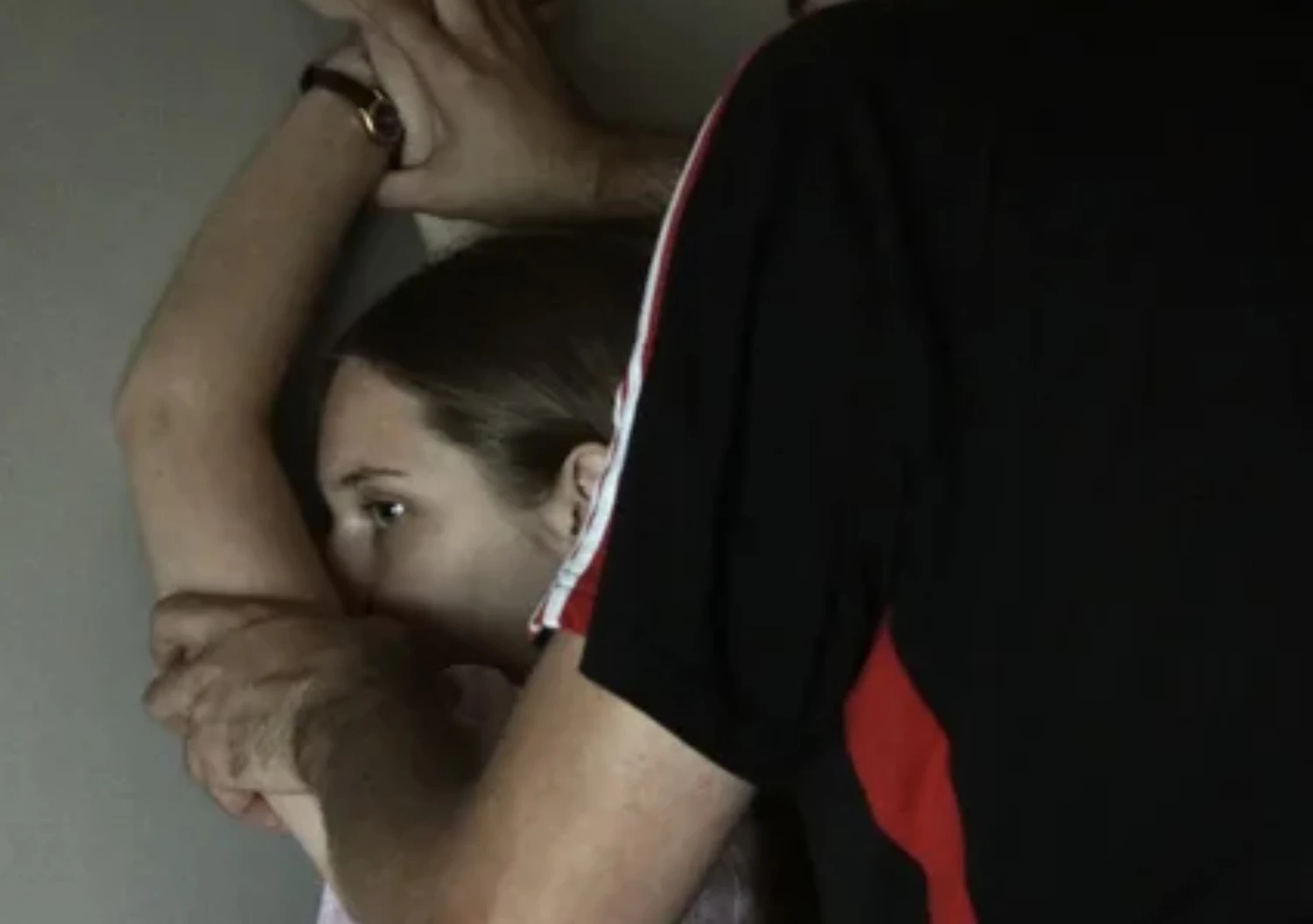 Сын священника из Краснодара изнасиловал 13-летнюю девочку и шантажировал видео — СК взял дело на особый контроль!