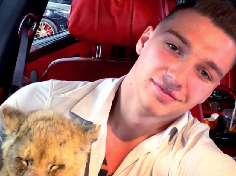 Блогер-миллионер искалечил львенка ради хайпа в Сити? НЕТ!