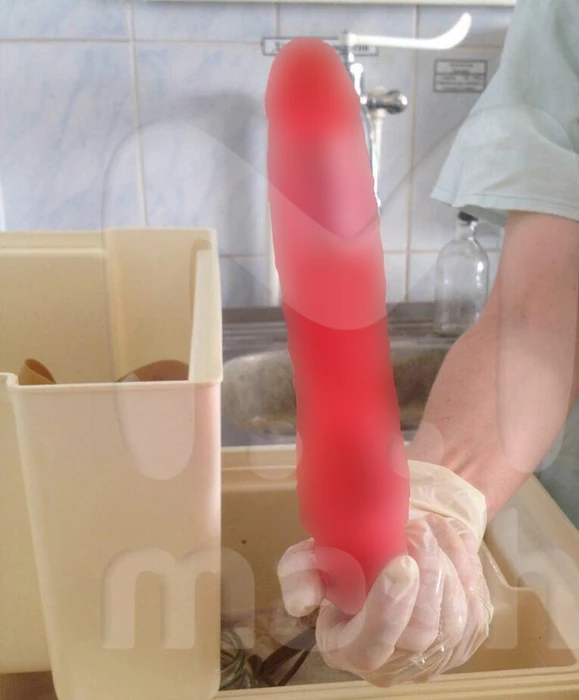 Дилдо напал на уфимца после секса с женой