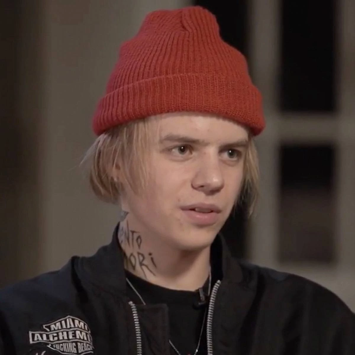 Фараона влепили штраф 80к за непикнутые наркотические рифмы в «Дико, например» и других треках — суд не простил!