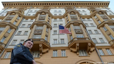 Посольство США в России прекращает выдачу виз россиянам