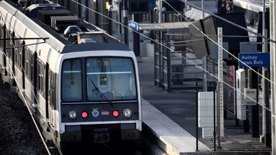 В Париже мужчина с ножом напал на работников вокзала