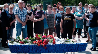 В Рязанской области проходят похороны Сергея Захарова
