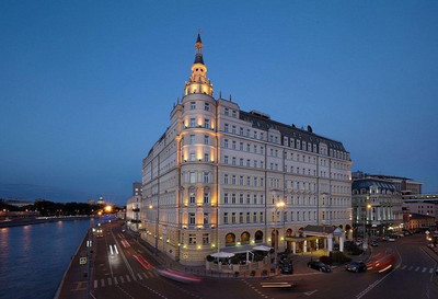 Таинственный покупатель приобрёл отель напротив Кремля.