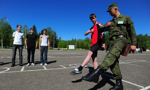 В российских ВУЗах начнут преподавать основы военной подготовки