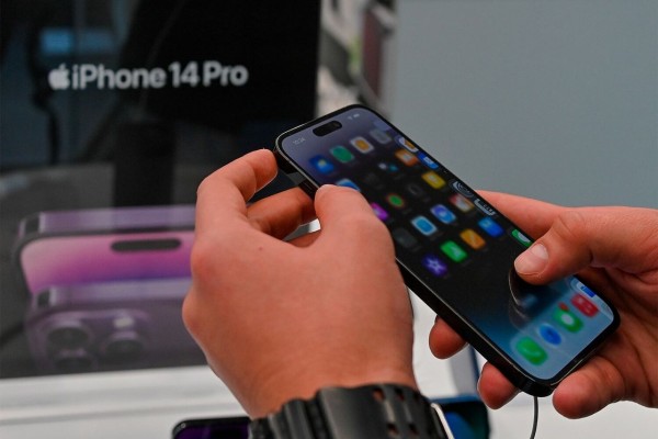 Apple решили не адаптировать новые телефоны под Россию