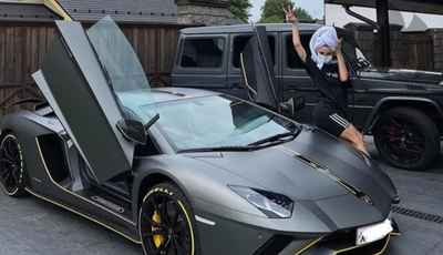 Настя Ивлеева за 3 месяца на своём Lamborghini Aventador (В257КЕ147) собрала 142 штрафа на 164 тысячи рублей.