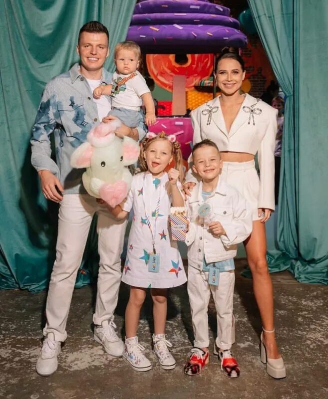 Артему с Лерой Чекалиным удалось избавиться от второго уголовного дела против них