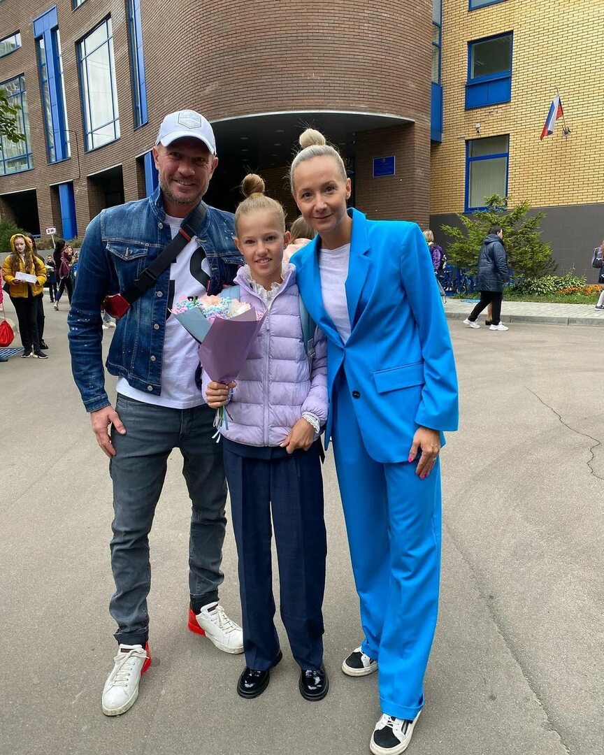 Оксана Домнина, жена фигуриста Романа Костомарова назвала самый сложный момент в ее жизни