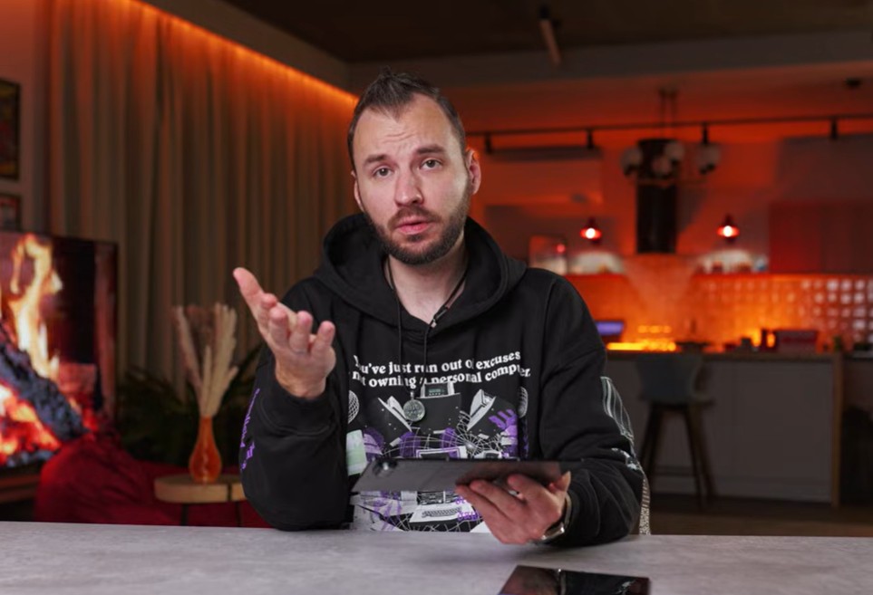 Samsung Galaxy Trifold за ПОЛМИЛЛИОНА рублей. Первый обзор на русском!